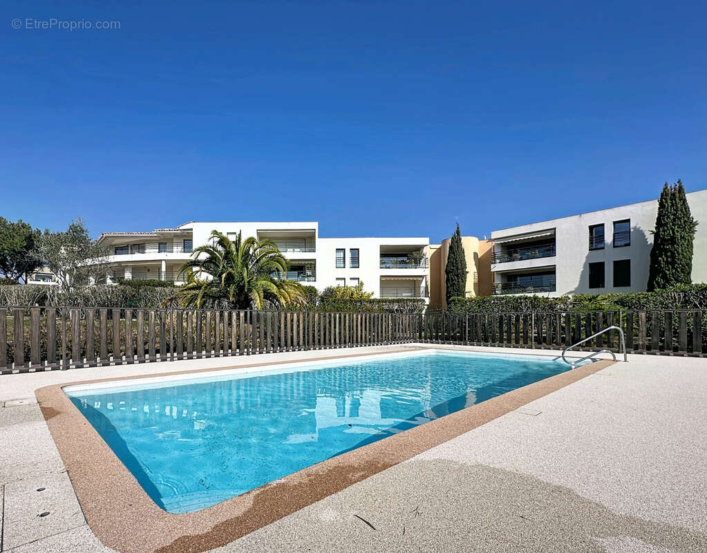 Appartement à SAINT-RAPHAEL