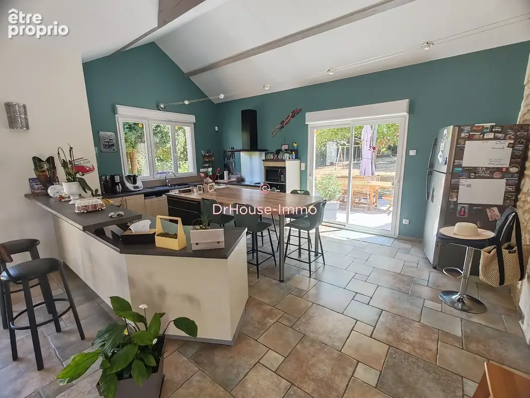 Maison 8 pièces 211 m² à vendre à Antogny-Le-Tillac (37800) - photo 12