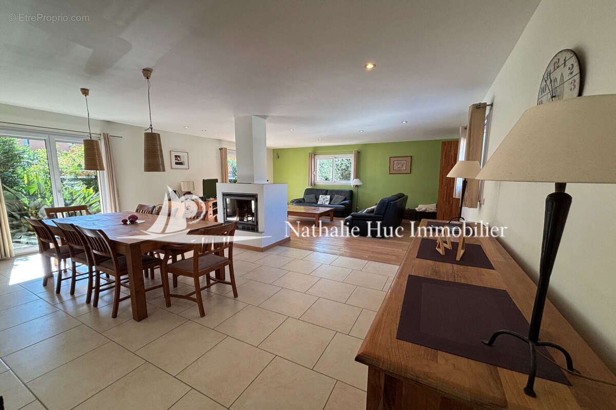 Maison à VILLELONGUE-DE-LA-SALANQUE