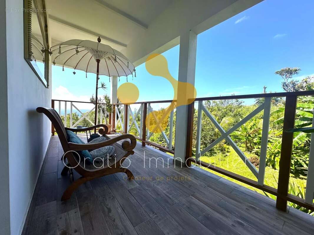 Maison 157 m² à Saint-Philippe  - photo 9