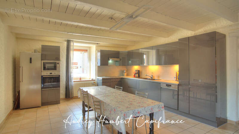 Maison à VIGNEULLES-LES-HATTONCHATEL