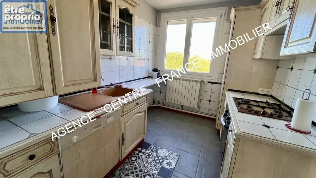 Appartement 4 pièces avec balcon et ascenseur - photo 2