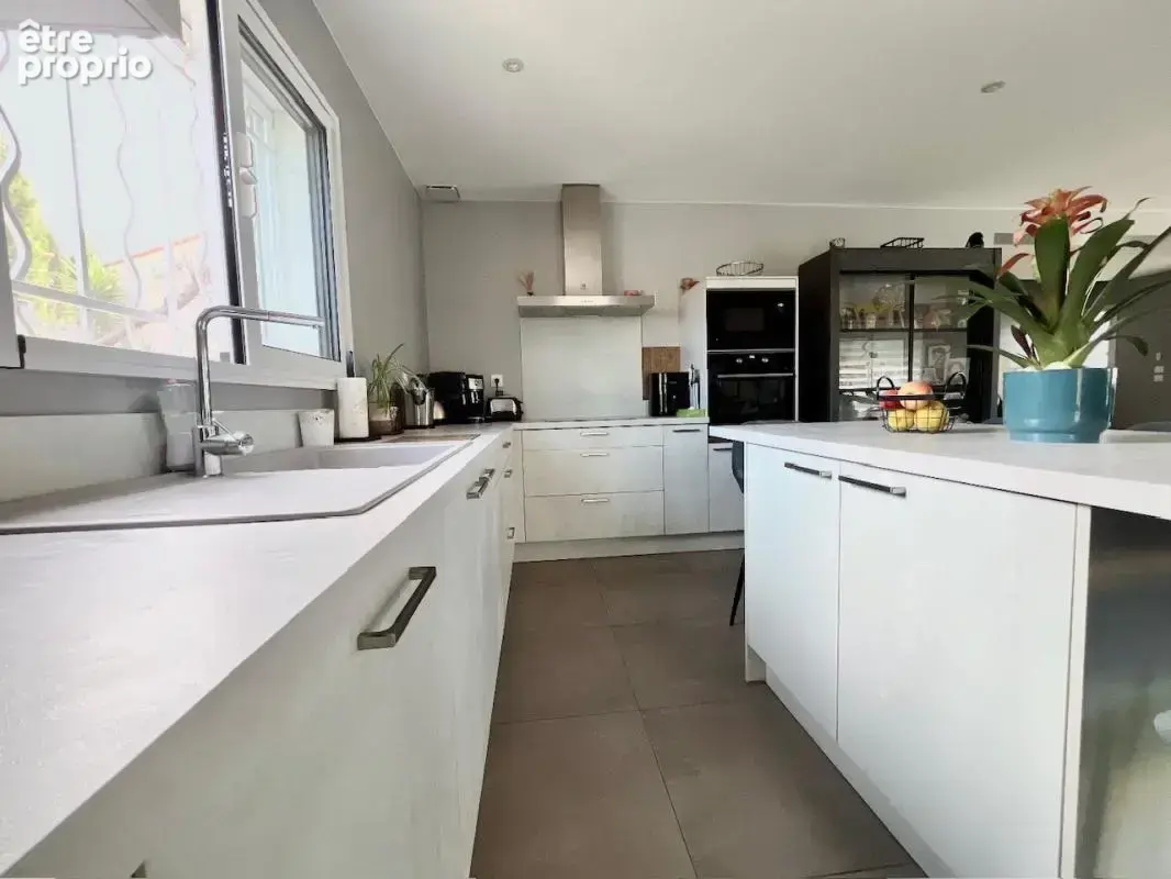 Magnifique maison de 118 m² en R+1 sur un terrain de 435 m²  en 3 faces piscinable et sans vis-à-vis - photo 7