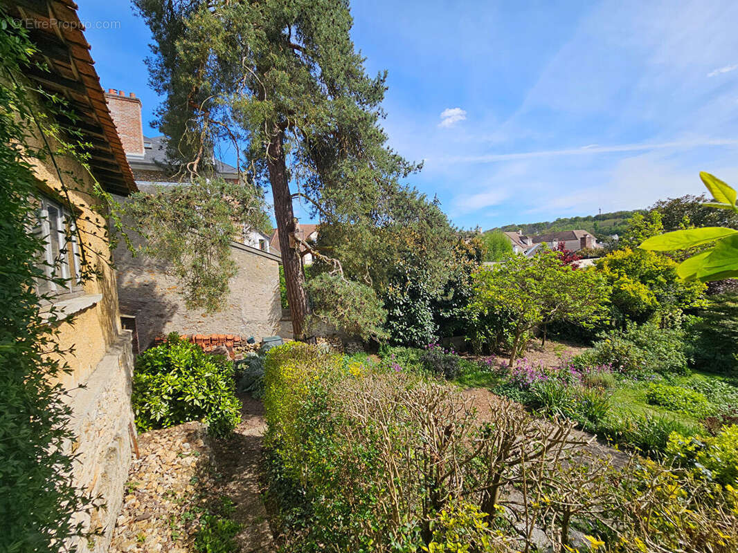 Terrain à JOUY-EN-JOSAS