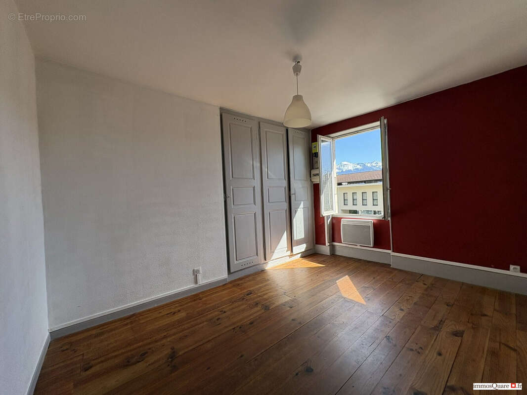 Appartement à LA TRONCHE