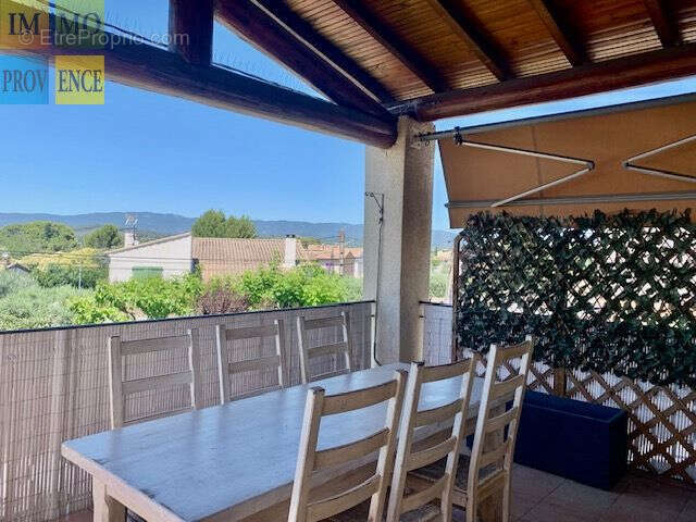 Appartement à PERTUIS