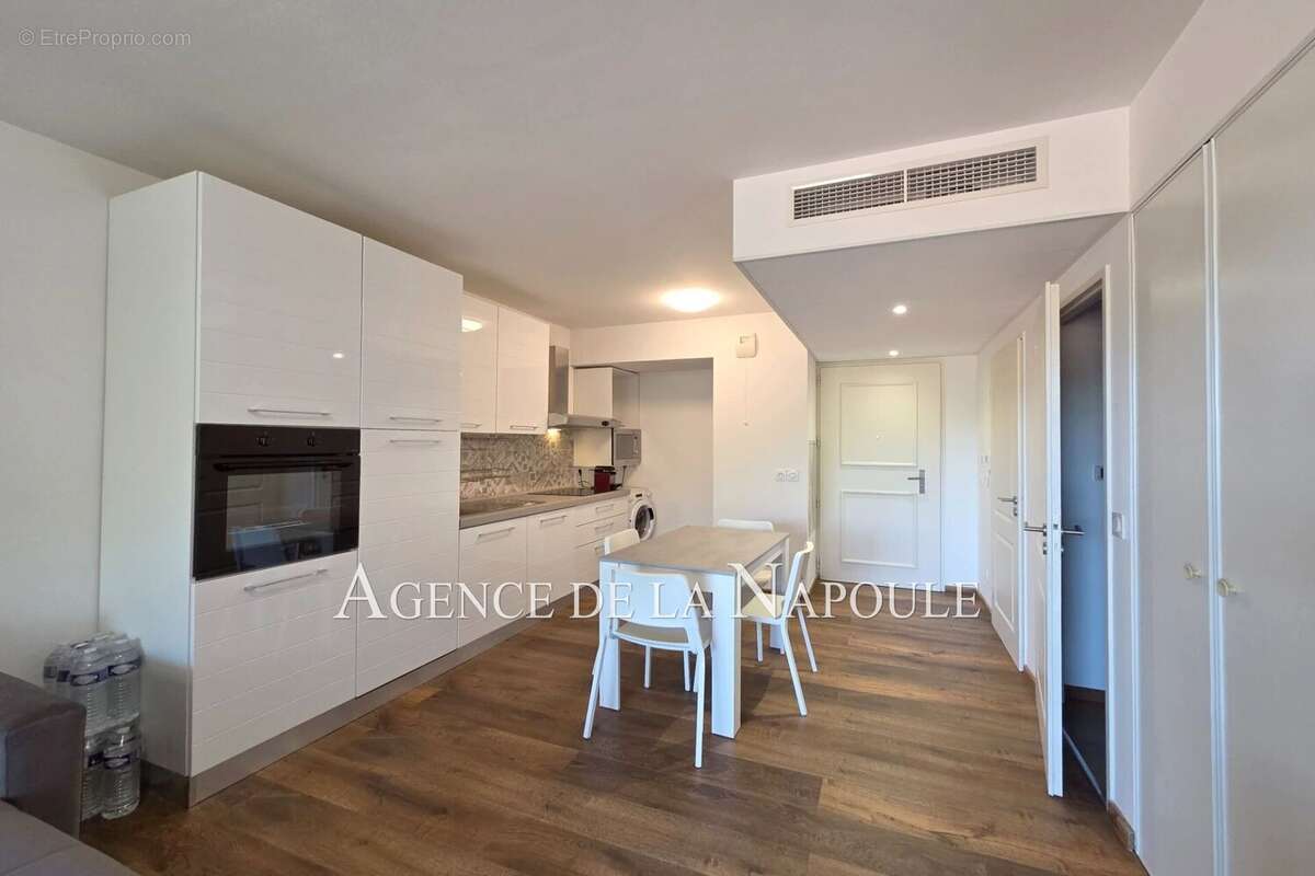 Appartement à THEOULE-SUR-MER