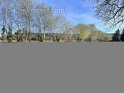 Terrain à SAINT-PAUL-LES-FONTS