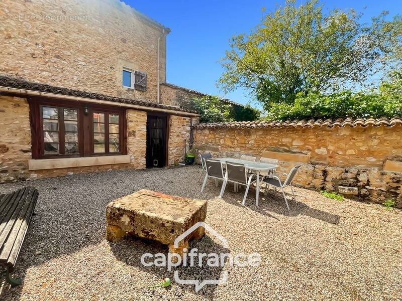 Maison à LOLME