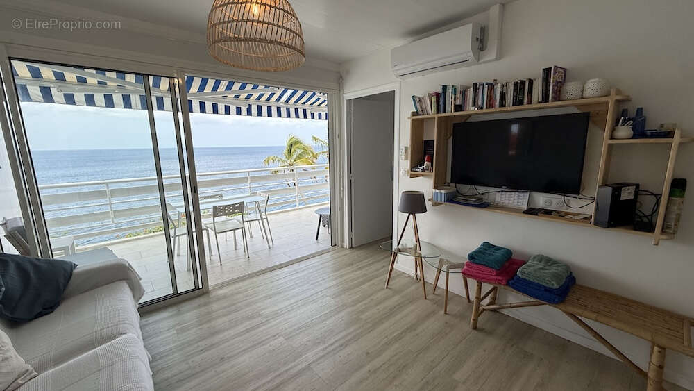 Schoelcher : Joli T2 avec vue mer panoramique - photo 3