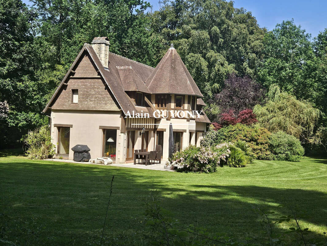 Maison 212 m² à Deauville  - photo 2