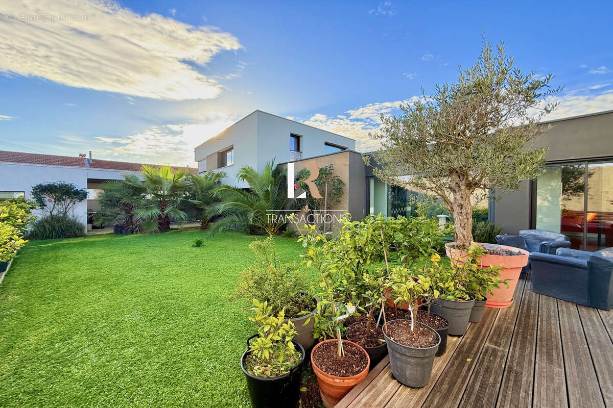 Maison à LA ROCHELLE