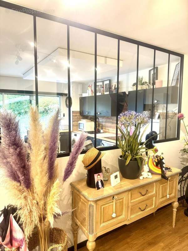 Appartement à MONT-SAINT-AIGNAN