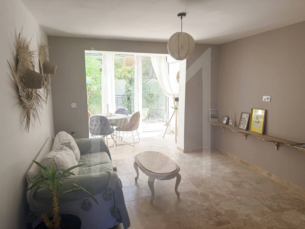 Appartement à SAUSSET-LES-PINS