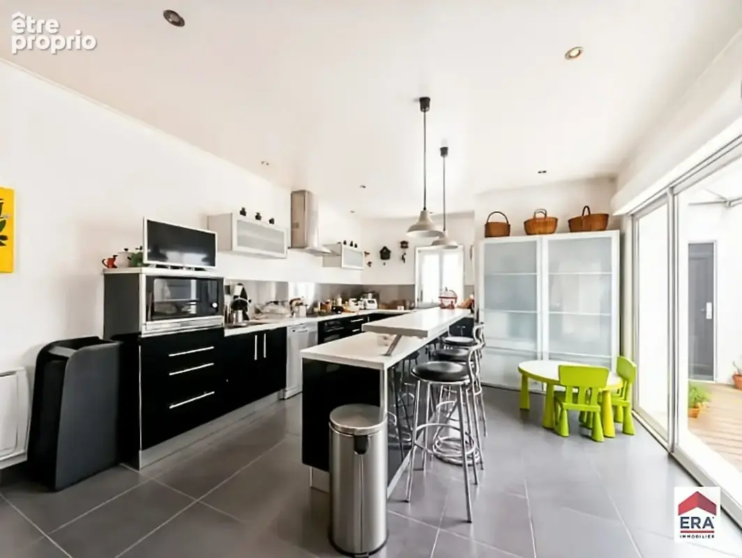 Maison de 140 m² - 4 chambres - Quesnoy-sur-Deûle - Centre ville - photo 3