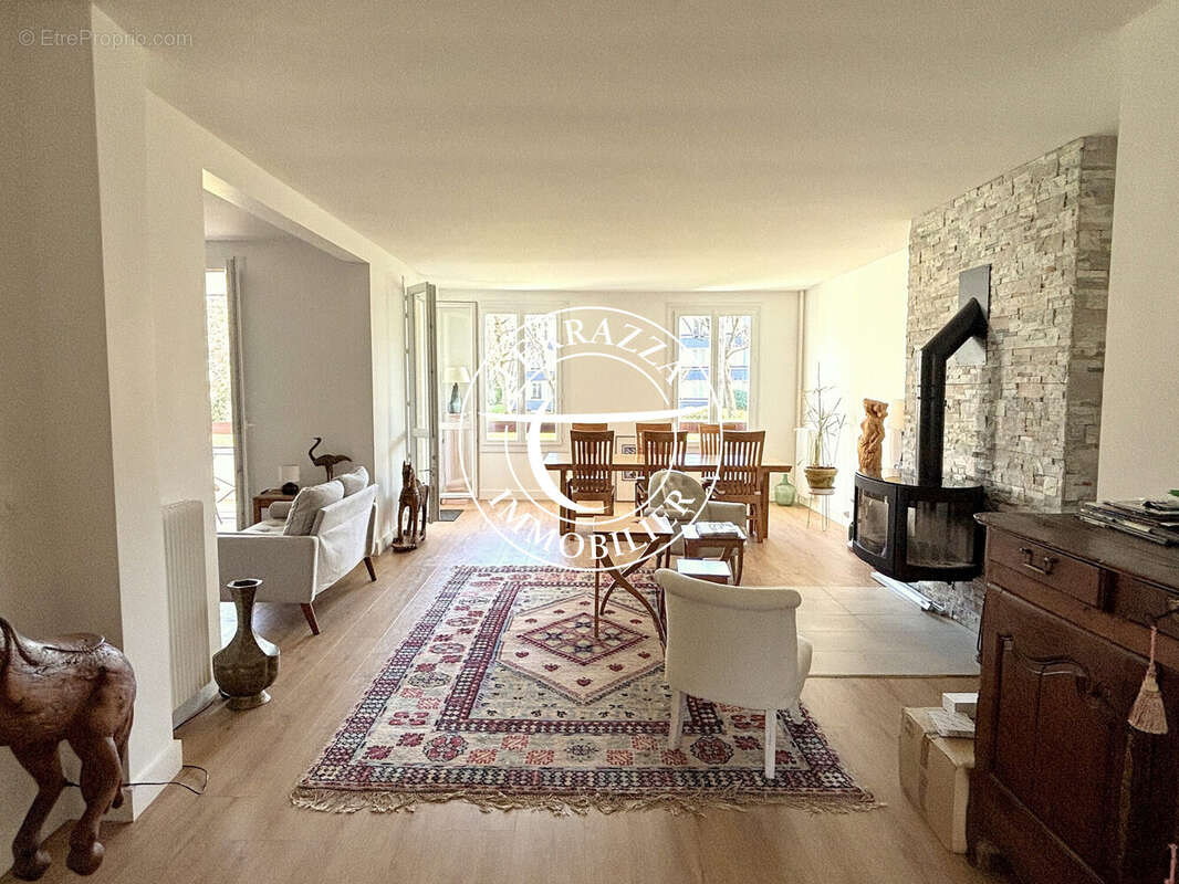 Appartement à LOUVECIENNES