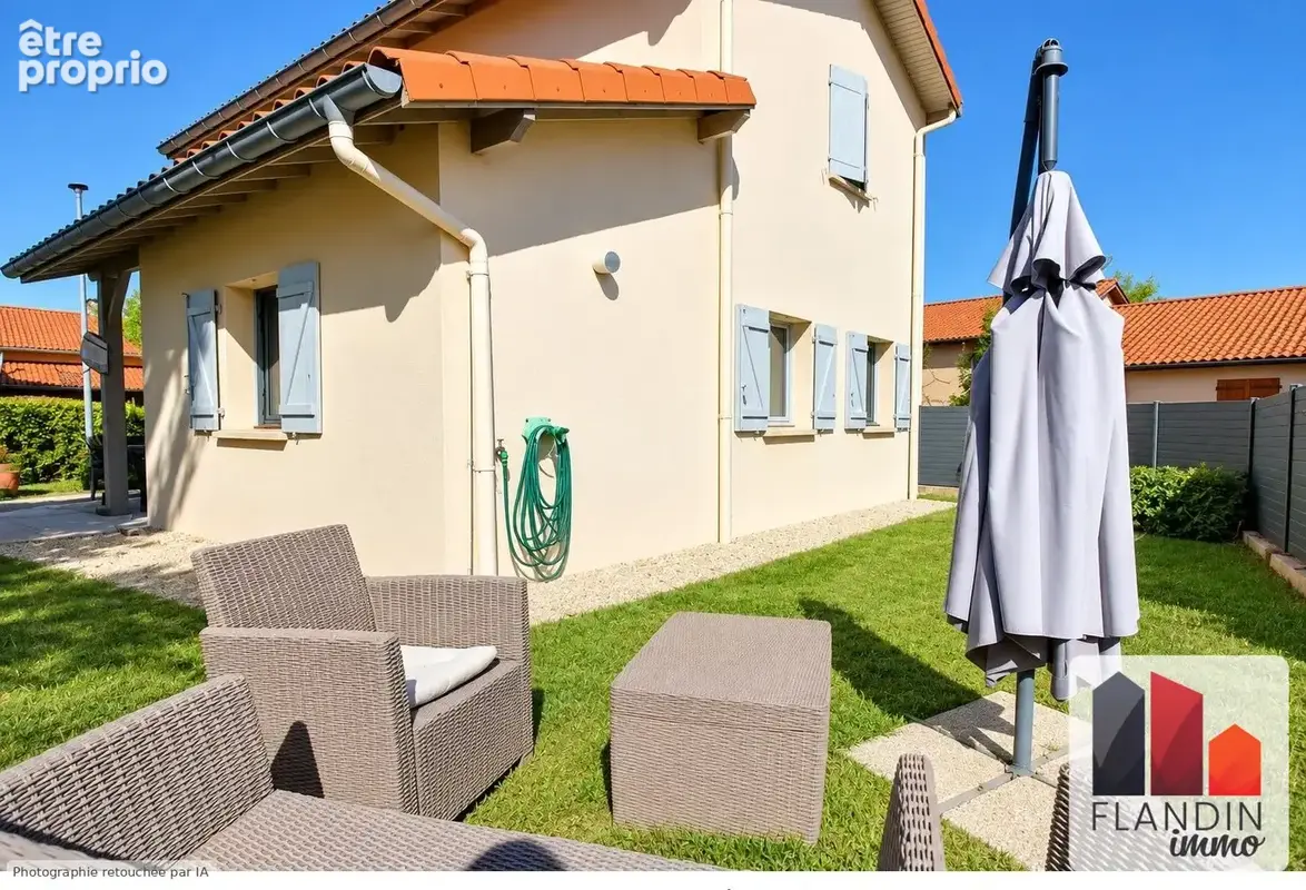 Maison à CHARLY