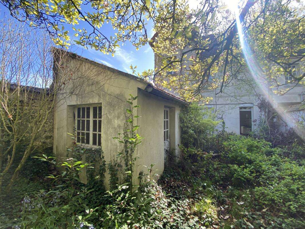 Maison à ROSNY-SUR-SEINE
