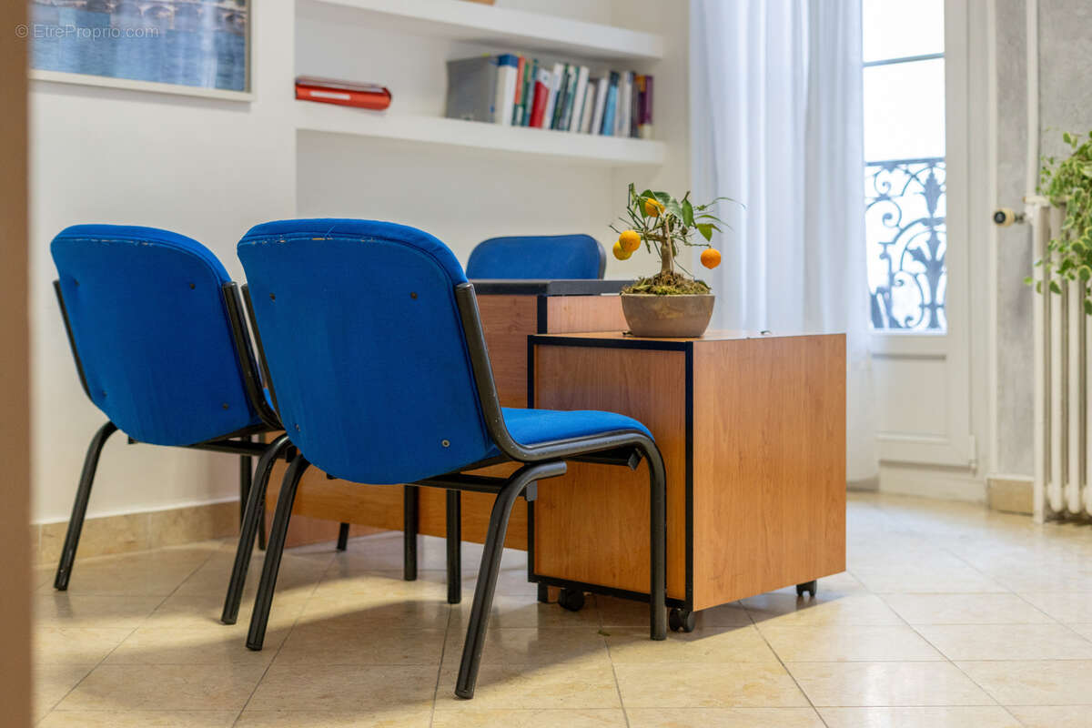 Appartement à MARSEILLE-1E