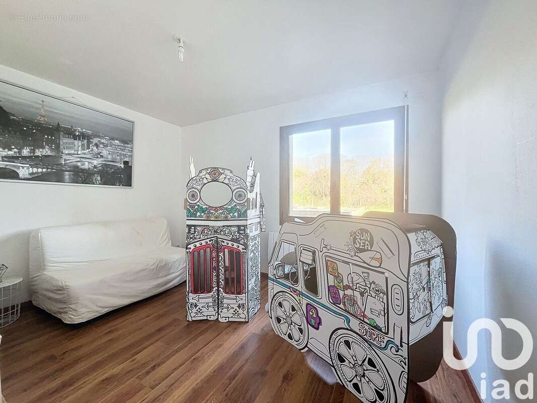 Maison 136 m² à Fontenay-Sur-Loing  - photo 6