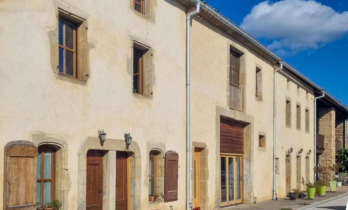 20251014155451 - Maison à MIREPOIX