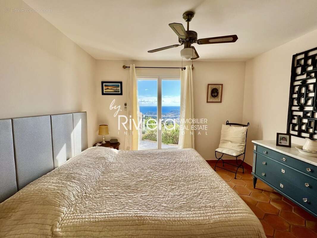VUE MER PANORAMIQUE - Propriété avec piscine à débordement.. - photo 15