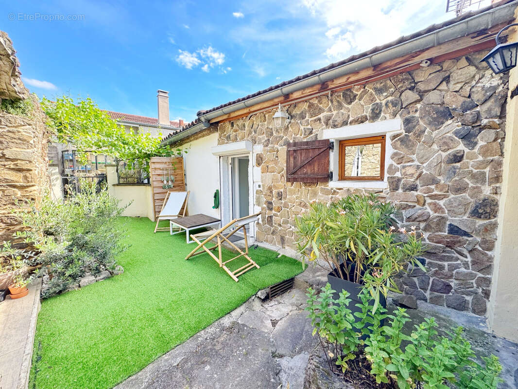 Maison à CHAUSSAN