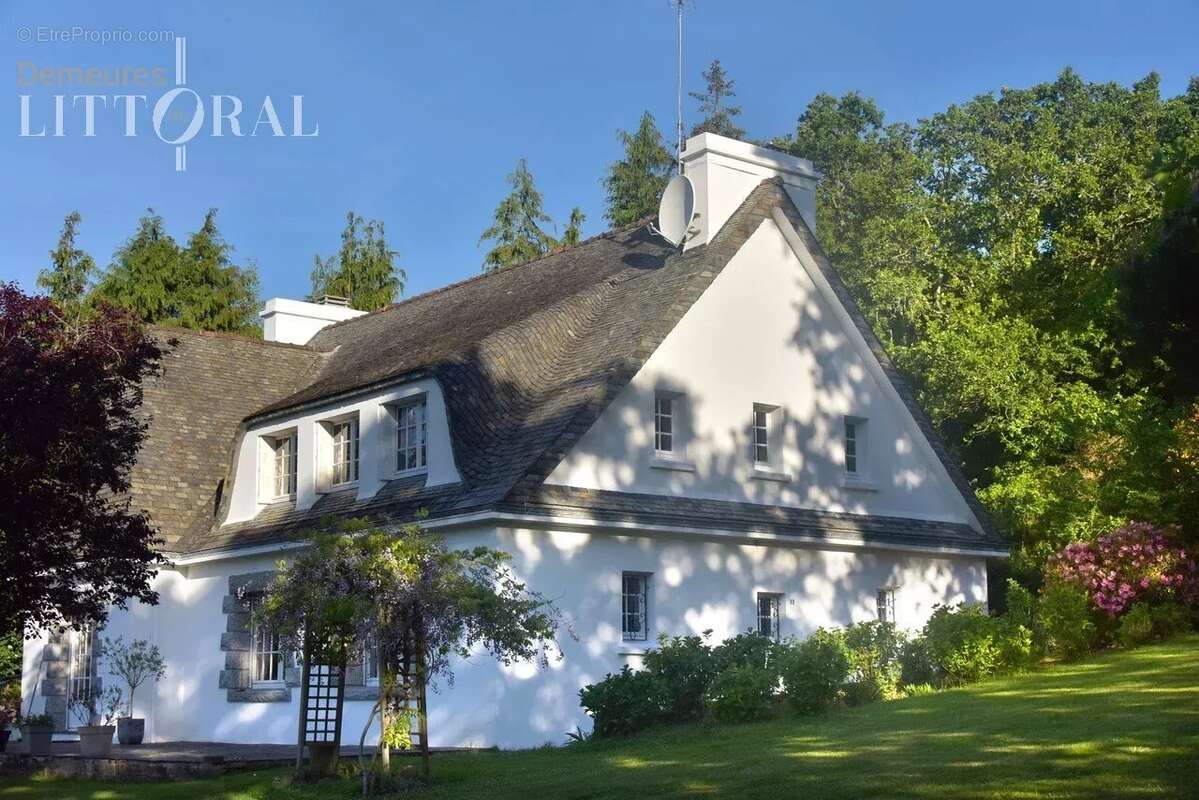 Maison à LOGONNA-DAOULAS