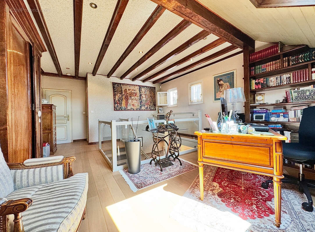 Maison à ARTHAZ-PONT-NOTRE-DAME