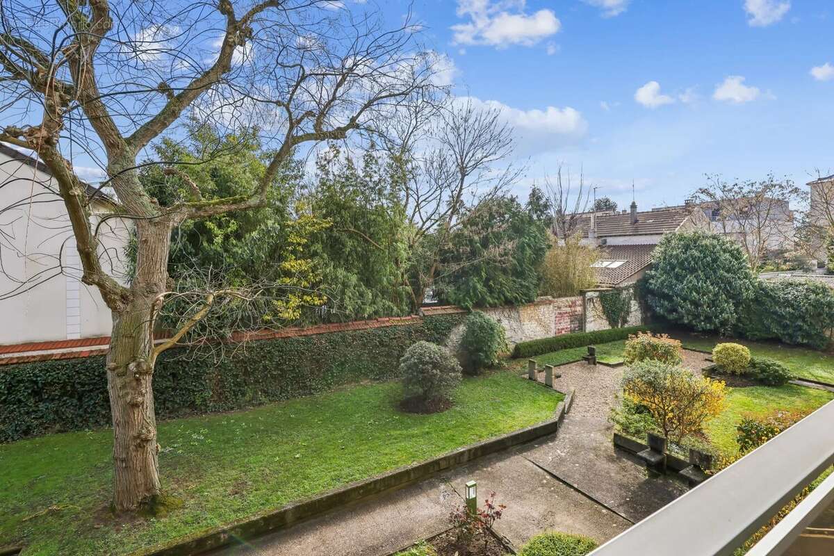 Appartement à SAINT-MAUR-DES-FOSSES