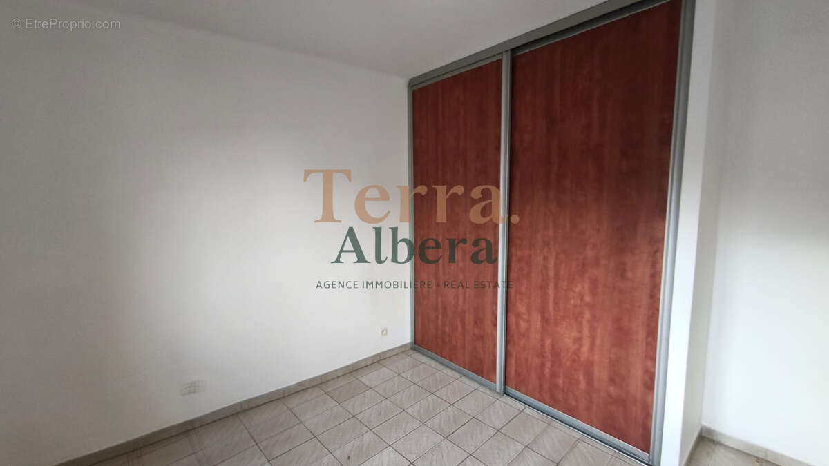 Appartement T4 - 80,61m2 + terrasse - photo 5