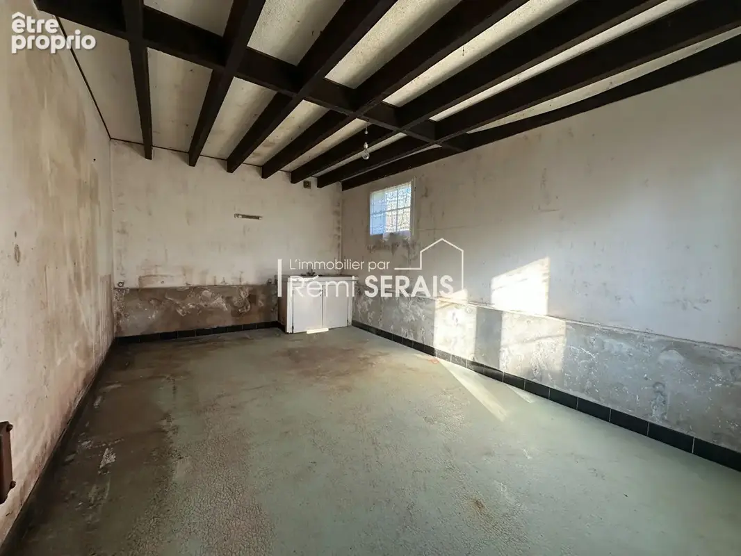 À FLERS Du caractère, de l'espace et une dépendance : une maison aux multiples possibilités - photo 17