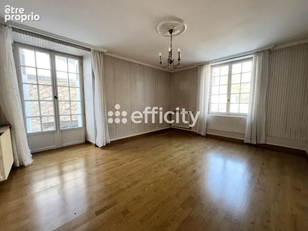 Maison 8 pièces 200 m² à vendre à Beaumont-La-Ronce (37360) - photo 9