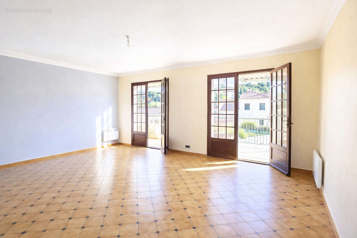 Appartement à SAINT-RAPHAEL