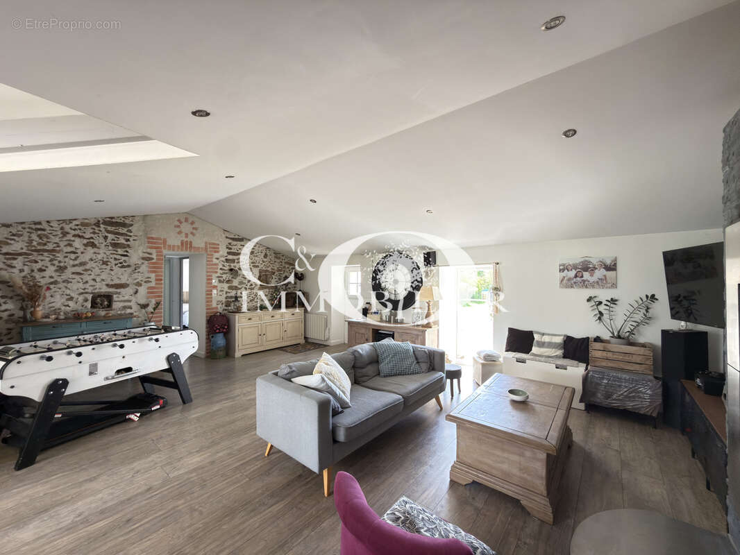 Maison à SAINT-CHRISTOPHE-DU-LIGNERON