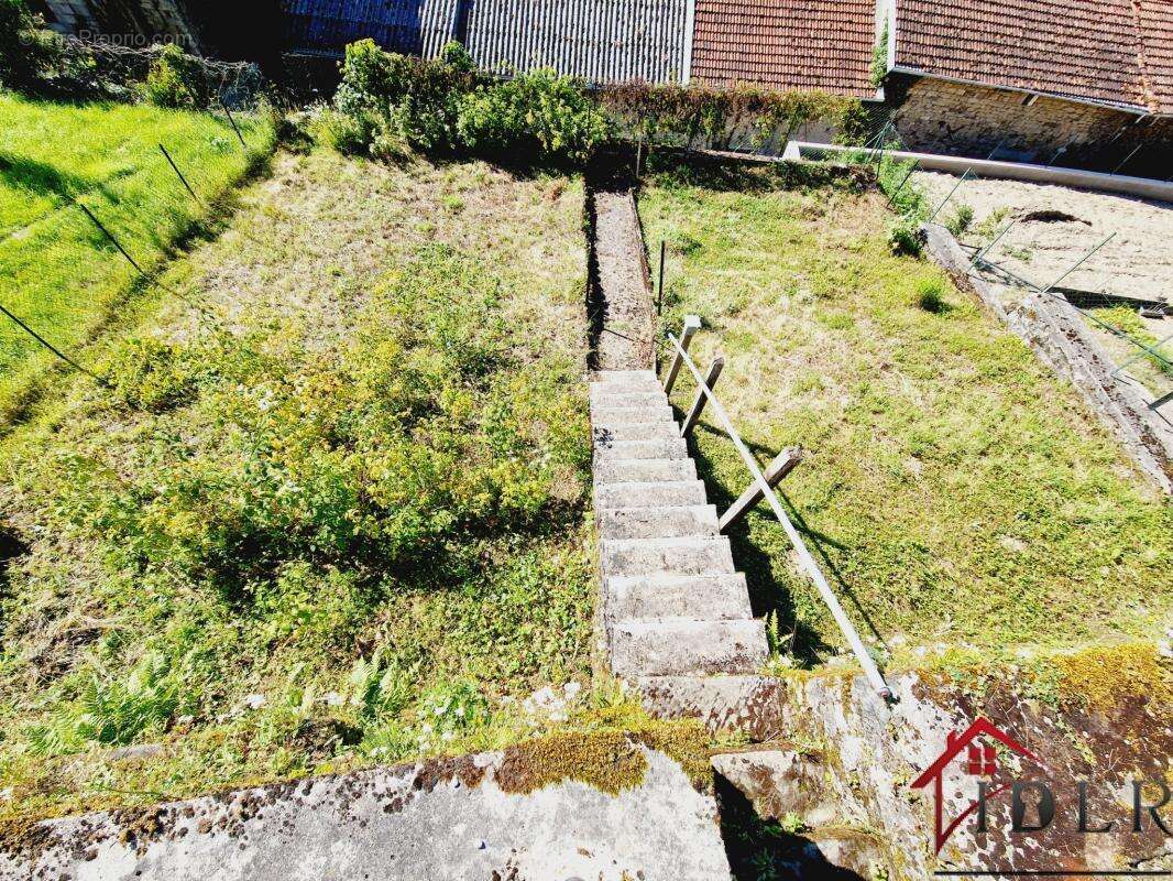Maison à CHATILLON-SUR-SAONE