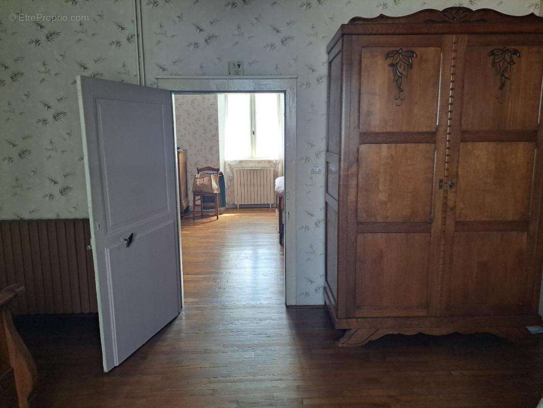 Maison à SAINT-PARDOUX-CORBIER