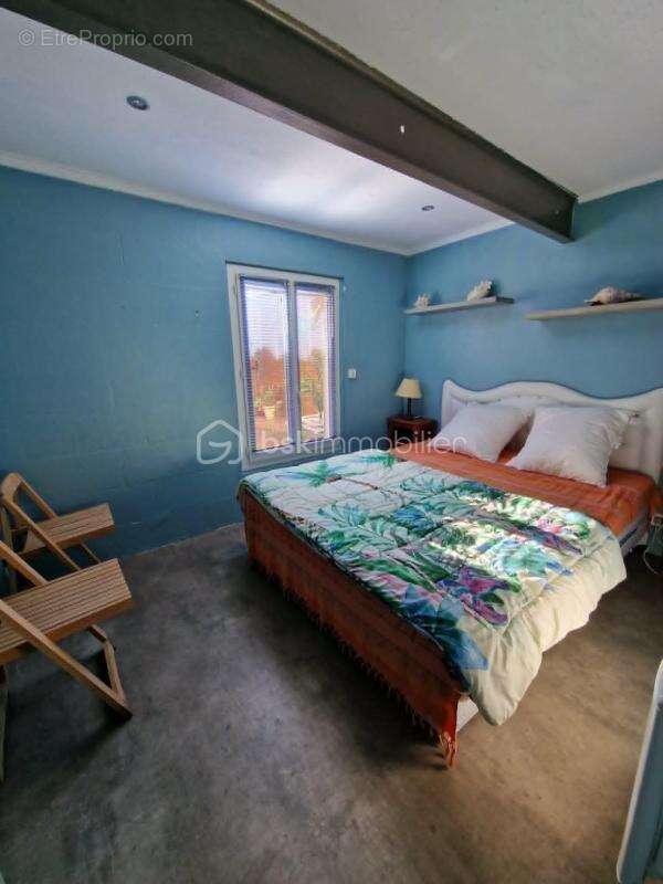 Maison de campagne avec cour et garage - photo 12