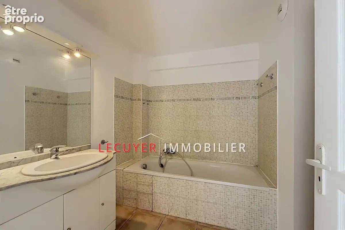 Appartement 47 m² à Vallauris  - photo 4