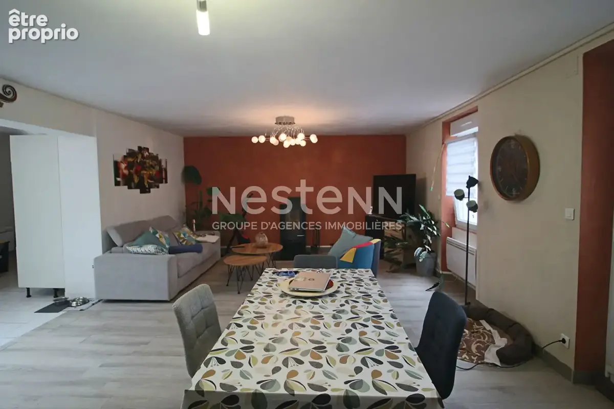 Maison donges centre ville environ 90 m2, 2 chambres,  sejour 35 m², jardin et grand garage  + dependances - photo 4
