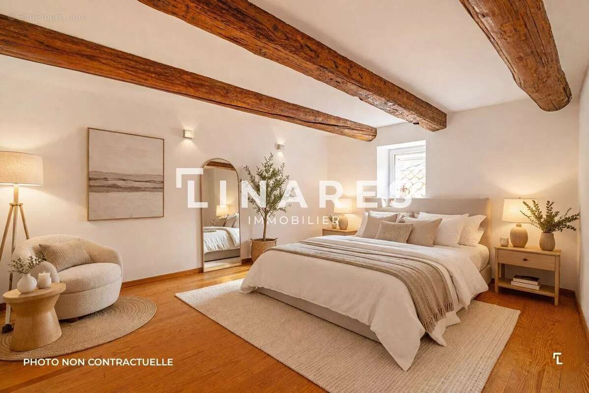Appartement à MARSEILLE-2E