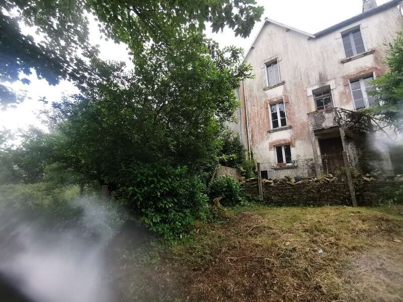 Le charme des années 30 au cœur de la ville à ROSPORDEN (29) - photo 4