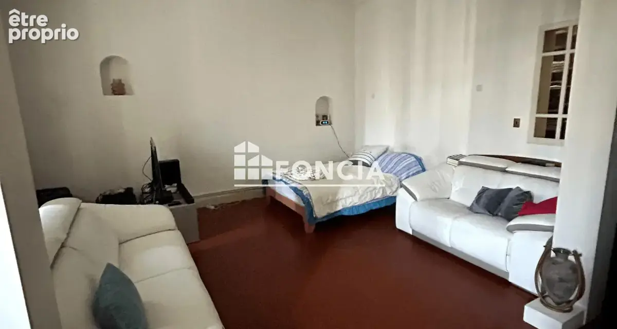 À vendre – t4 avec box et chambre de bonne - photo 2