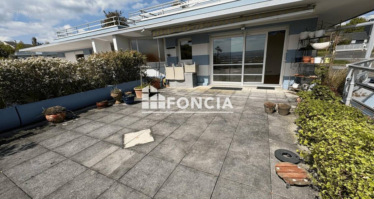 Appartement à MONT-SAINT-AIGNAN