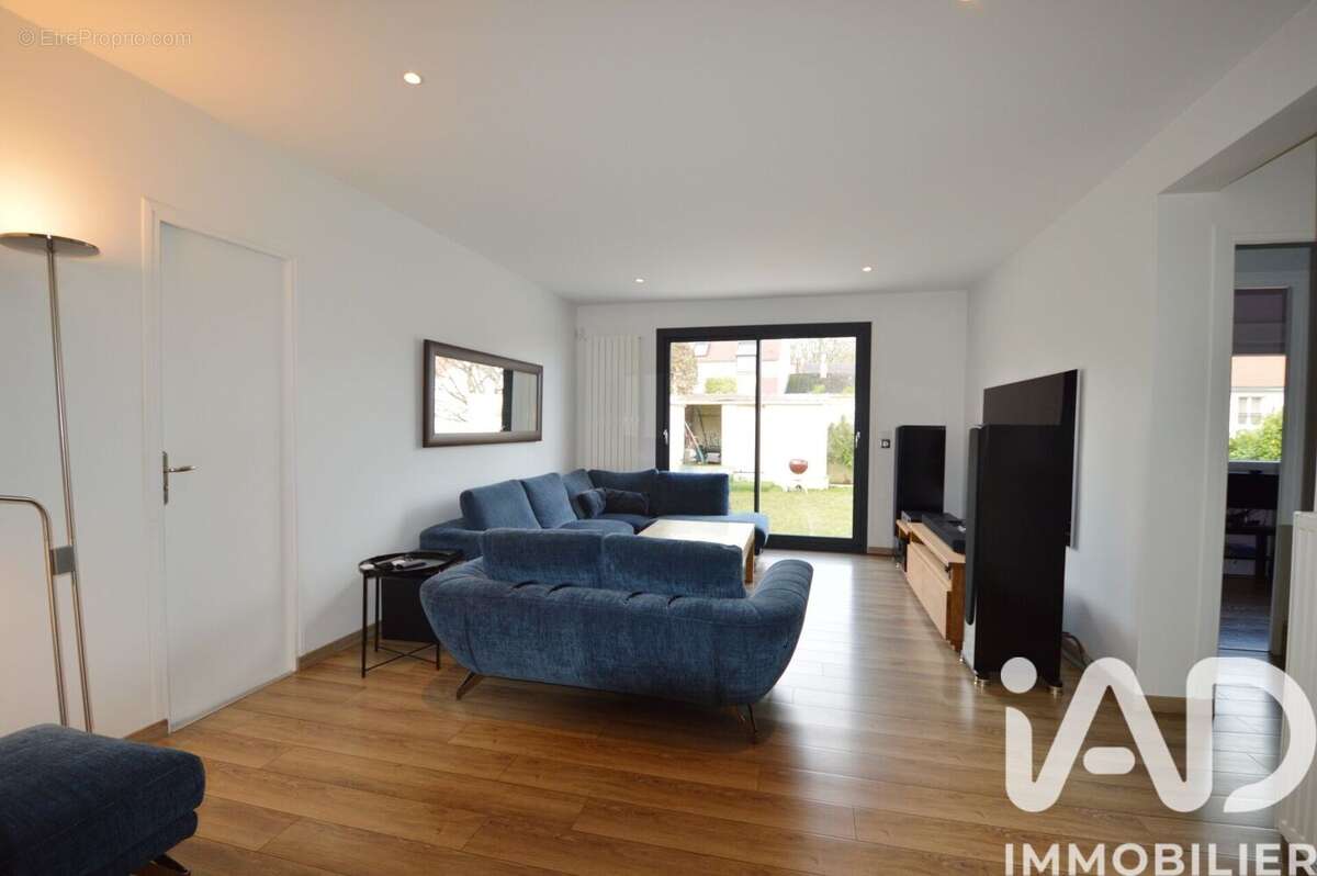 Photo 2 - Maison à VIRY-CHATILLON