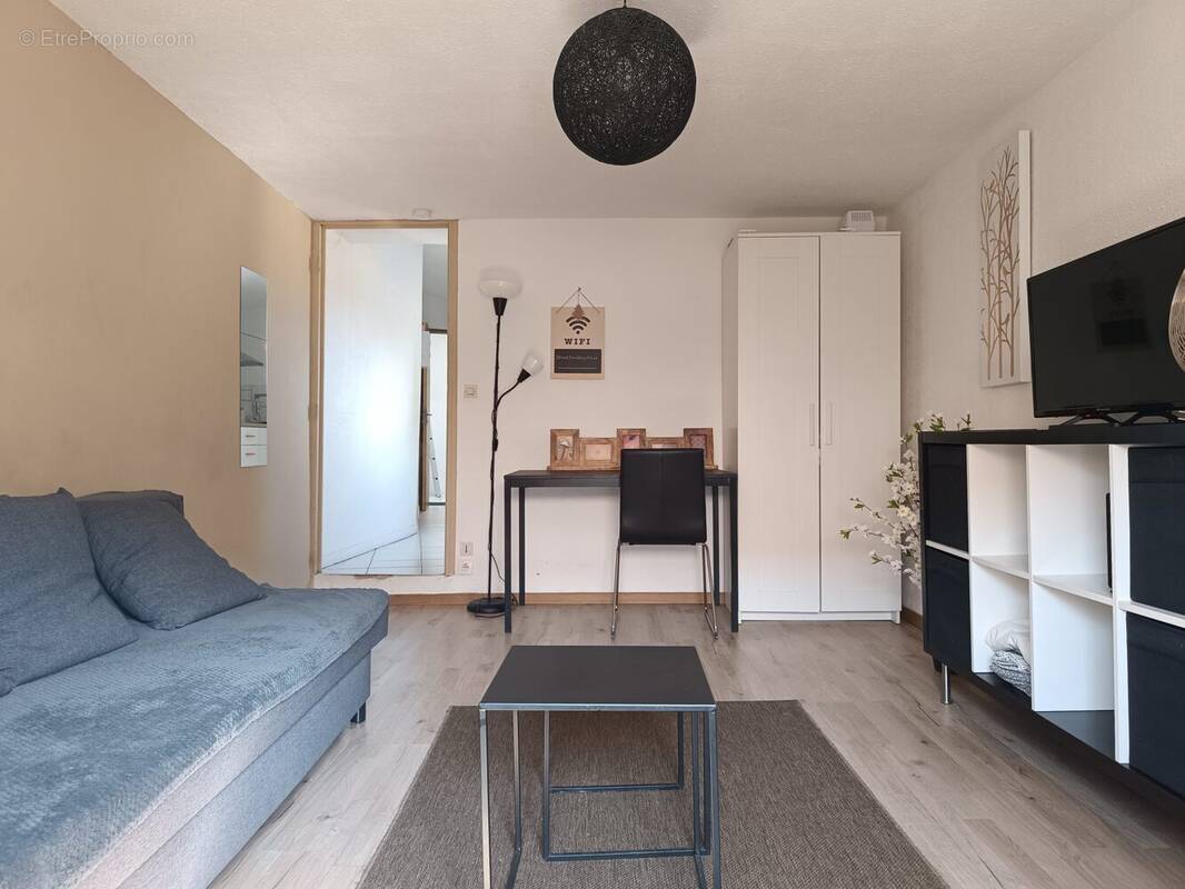 3ème étage - Appartement à NARBONNE