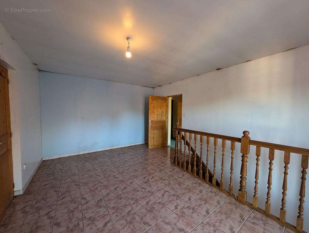 Maison à FONTAINE-LES-CLERVAL