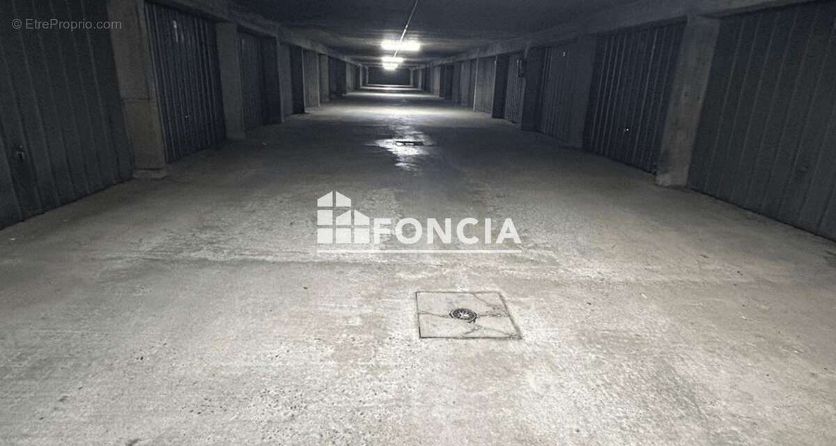 Parking à PERPIGNAN