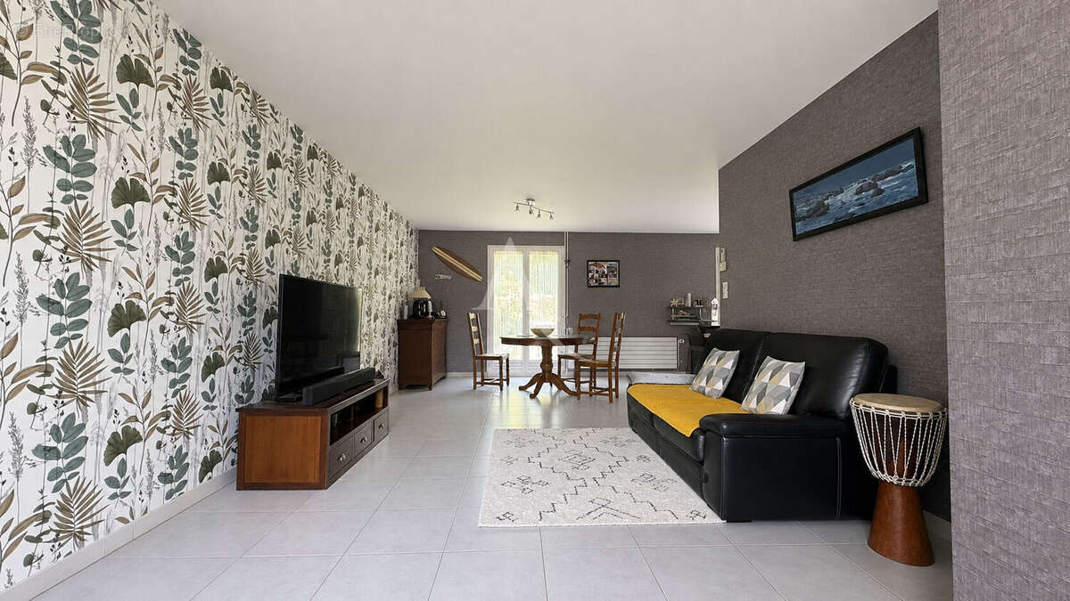 Maison Familiale quartier GESVRINES - 3 chambres  - garage et sous sol - photo 2
