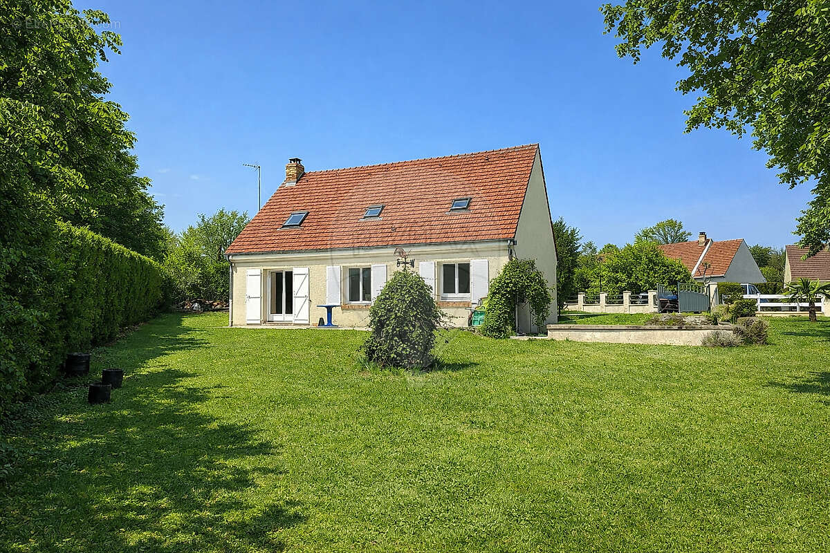 Maison à SENLIS